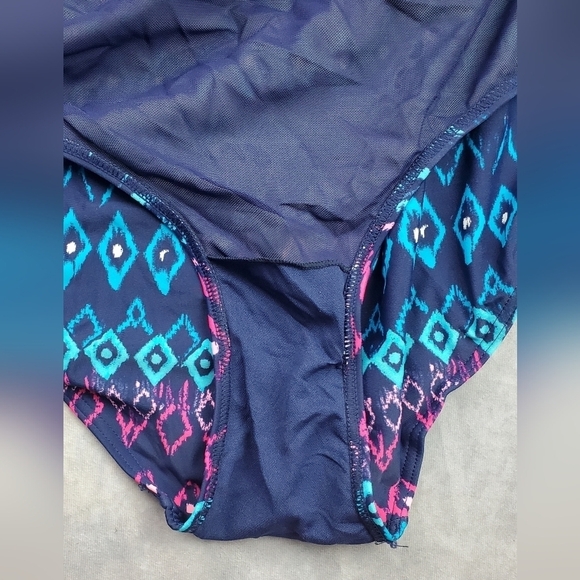 KIAN D  One-piece Colorful Women's Swimsuit Size 4XL - Picture 9 of 9